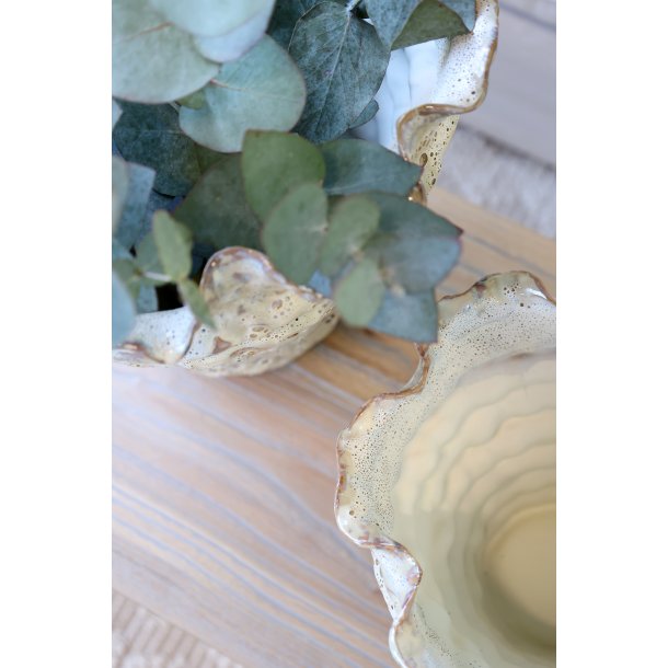 Vase m. riller, H21/�21,5 cm antique creme